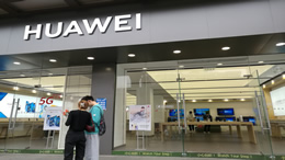 小鹏集团启用全球首条高阶通用人形机器人自动化产线