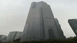 小鹏集团启用全球首条高阶通用人形机器人自动化产线